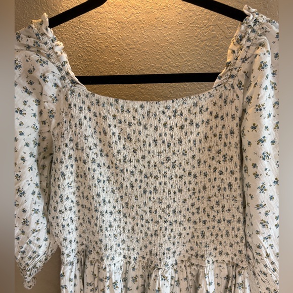 Floral Puff Sleeve Dress - Picture 11 of 12